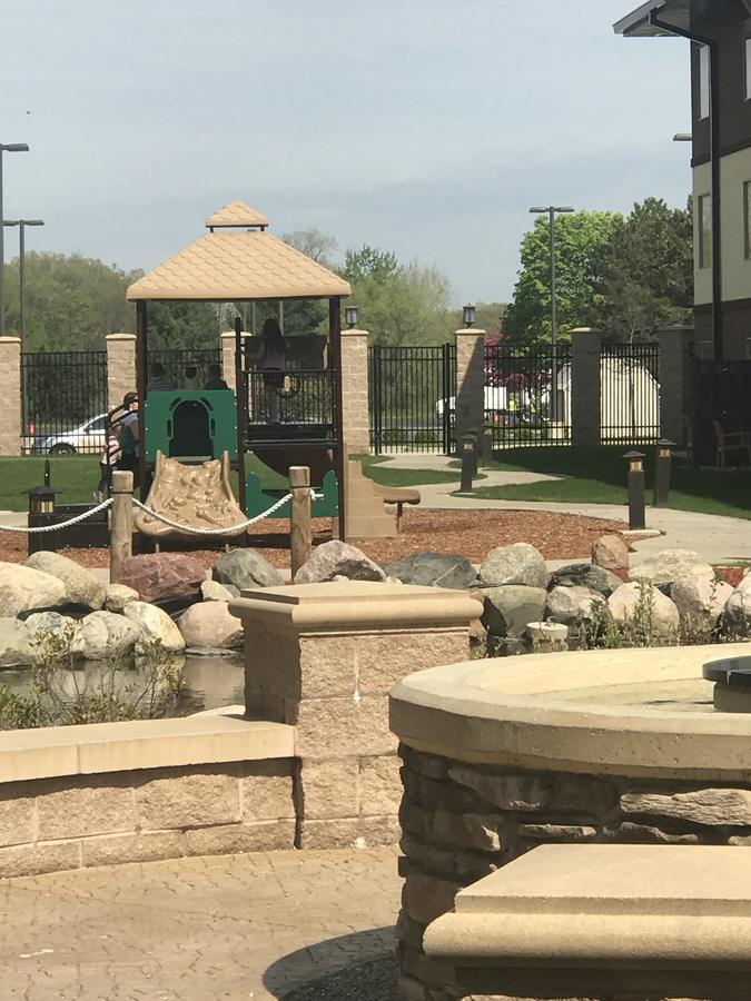 Soaring Eagle Waterpark And Hotel Mount Pleasant Exterior photo